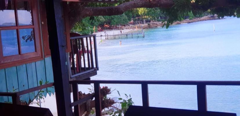 ลุงดำฮัทบีช Koh Samet Exterior foto