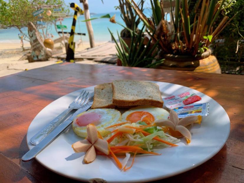 ลุงดำฮัทบีช Koh Samet Exterior foto